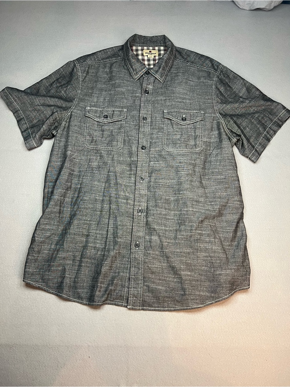 Woolrich short sleeve button down shirt size XL